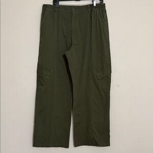And now this Olive Cargo Pants trouser women XL wide leg casual office Y2K loose